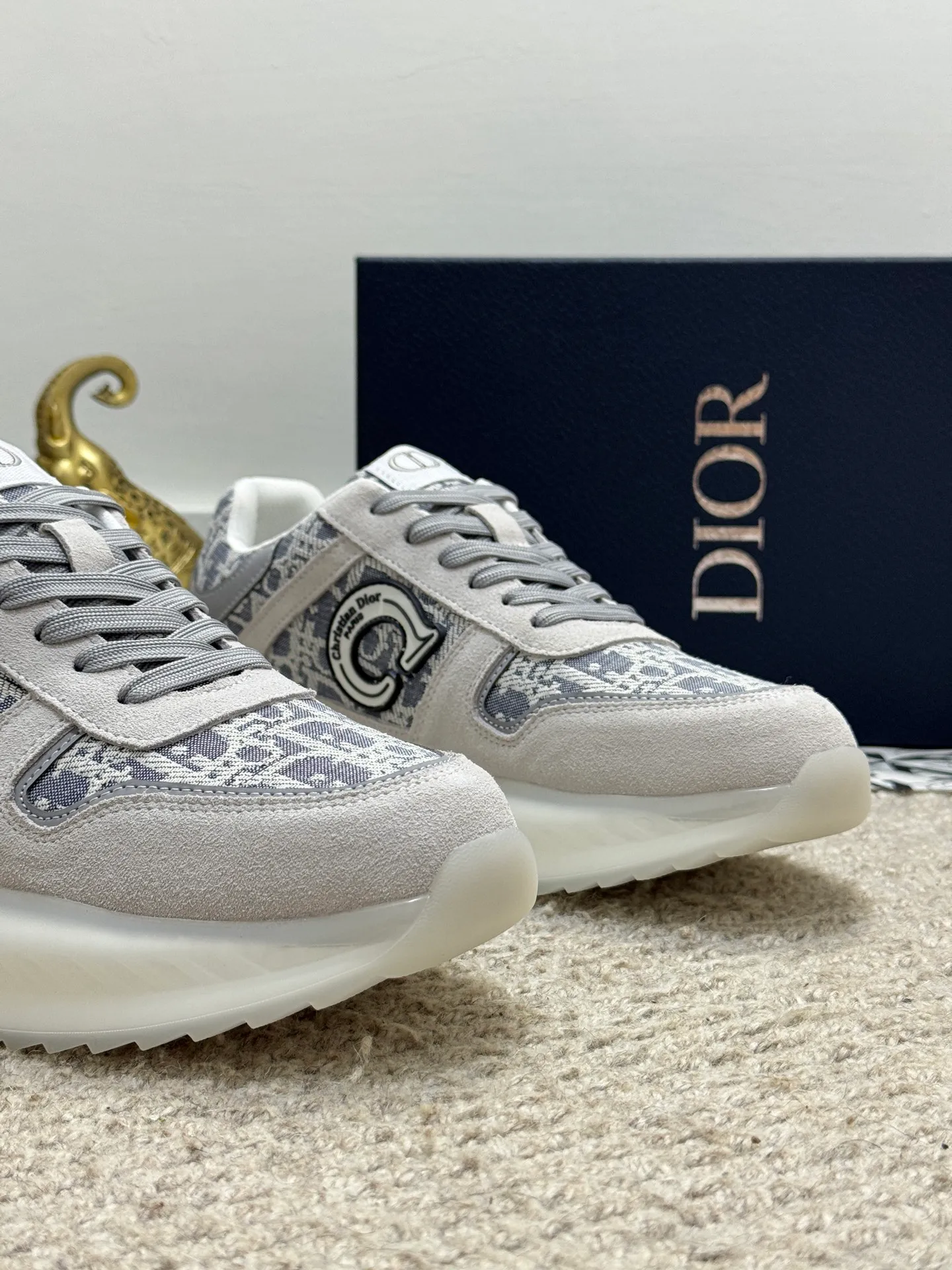 Men's men's shoes 💰440 [New model] 🐞🐞Top original - Dior 🆕 Low-top B02 casual sports shoes, carefully made of first-layer cowhide with canvas, comfortable and breathable ~ rubber soles, enhance style. Fashionable and versatile, it can complement any look. Featuring an exquisite design that is uniquely dynamic and modern, this shoe is part of Dior's legacy and embodies modern elegance. Size: 38-44 (45 customized